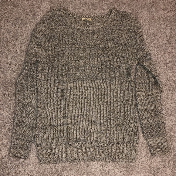 Forever 21 Sweater - Picture 2 of 6